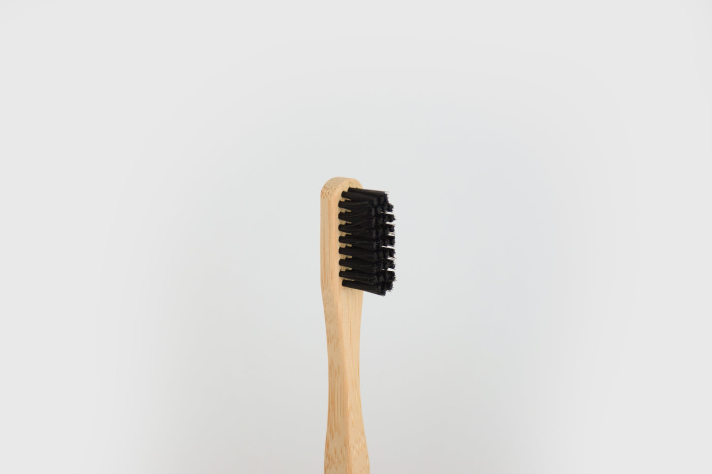 Brosse à dents en bois à l'unité, 4 coloris au choix