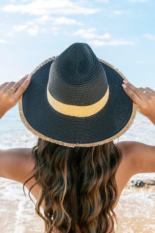 Chapeau en Paille – Noir