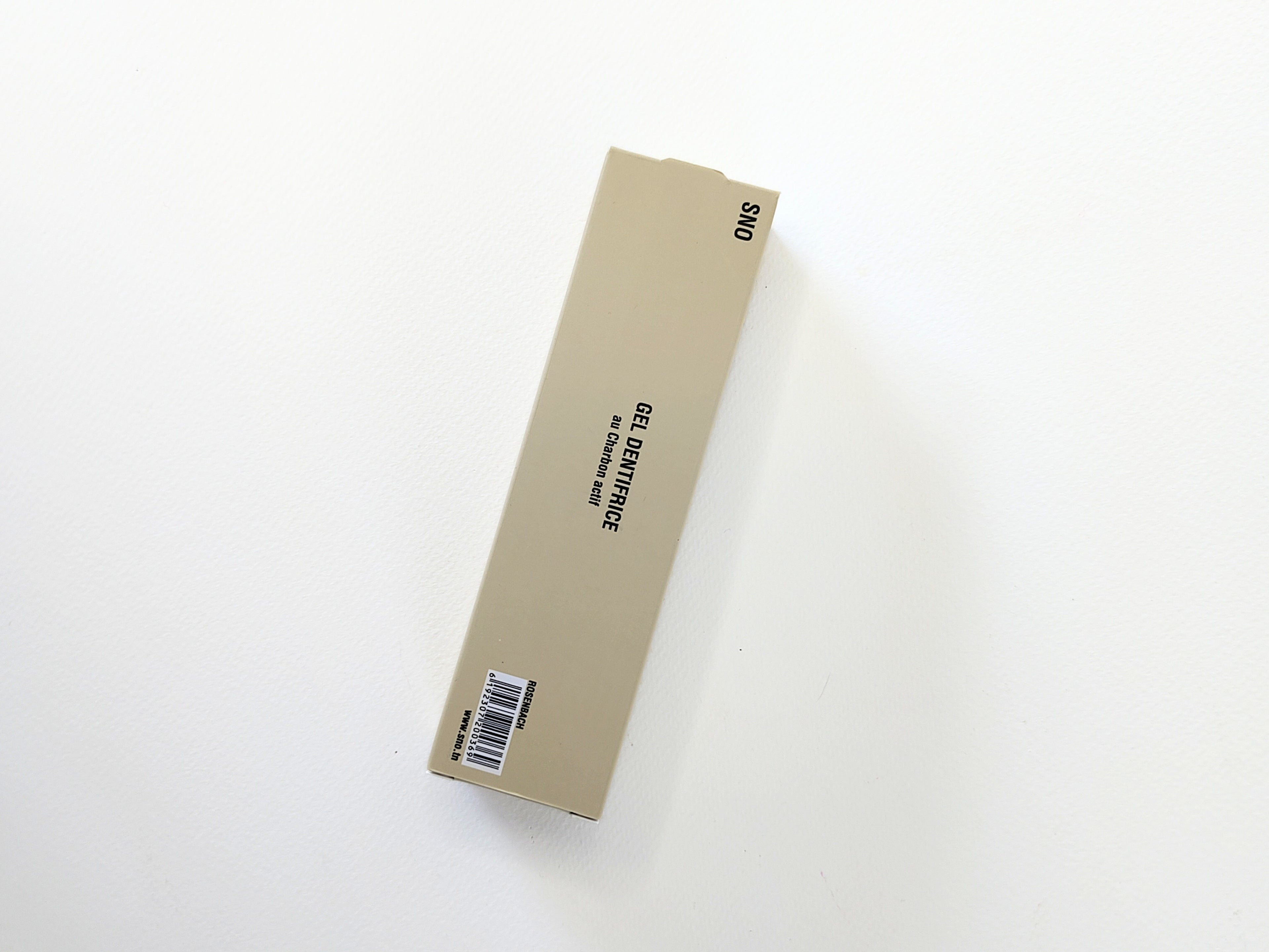 Gel Dentifrice au Charbon Actif – SNO – 70 ml