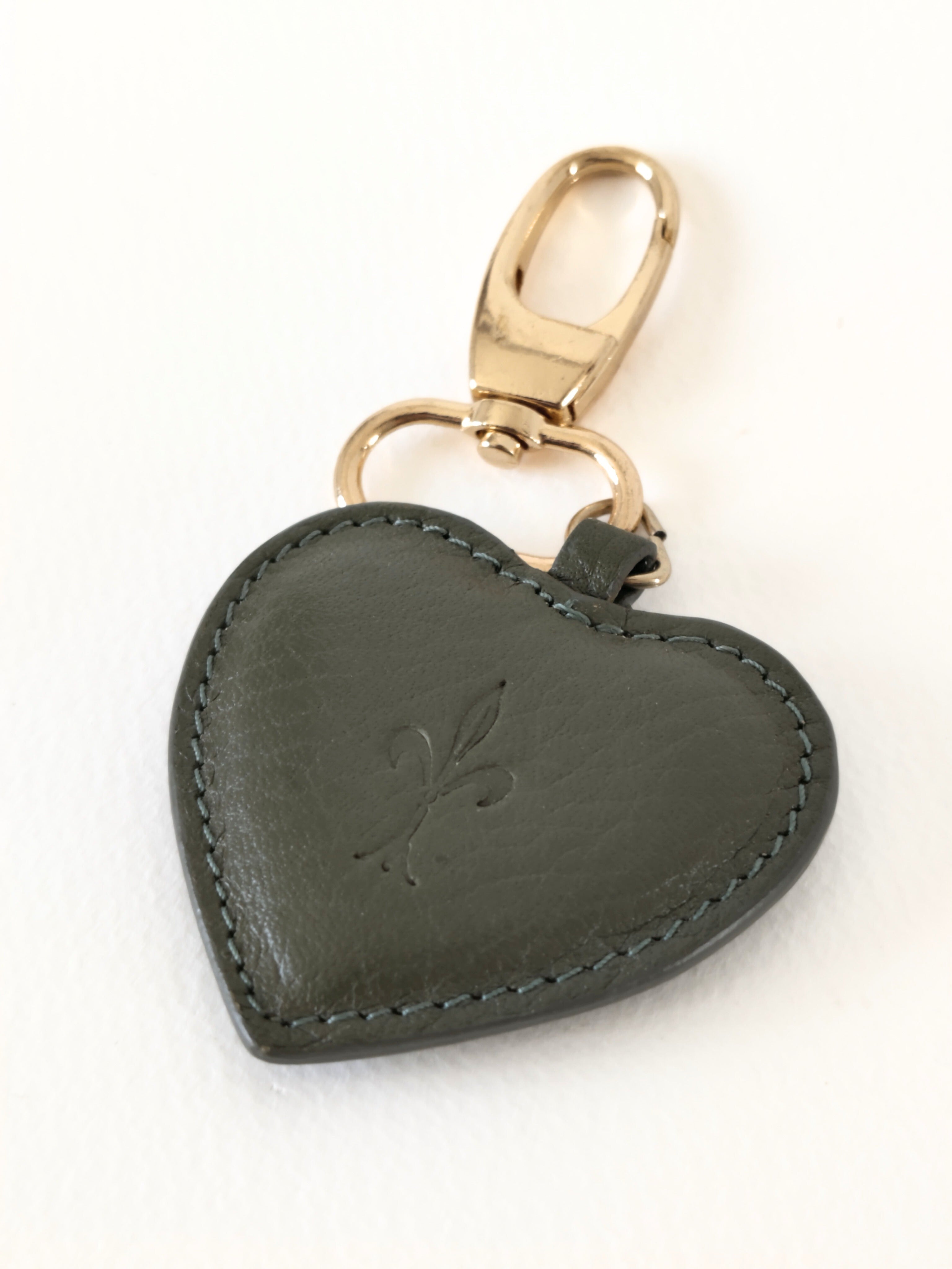 Porte-clés Cœur en Chutes de cuir, Coloris au choix