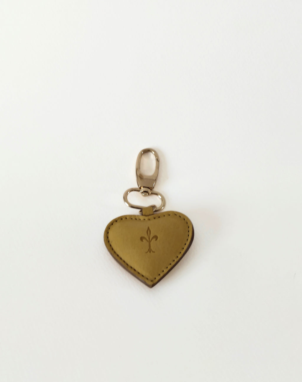 Porte-clés Cœur en Chutes de cuir, Coloris au choix