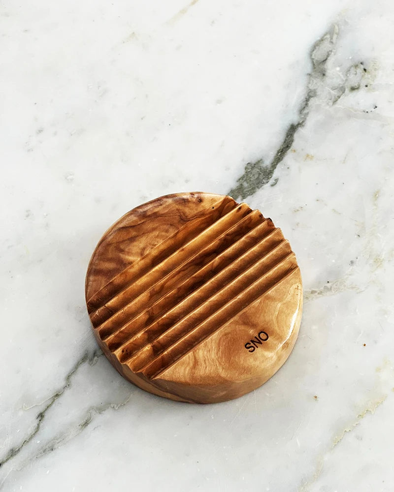 Support Shampoing & Après-Shampoing en Bois d’Olivier – SNO