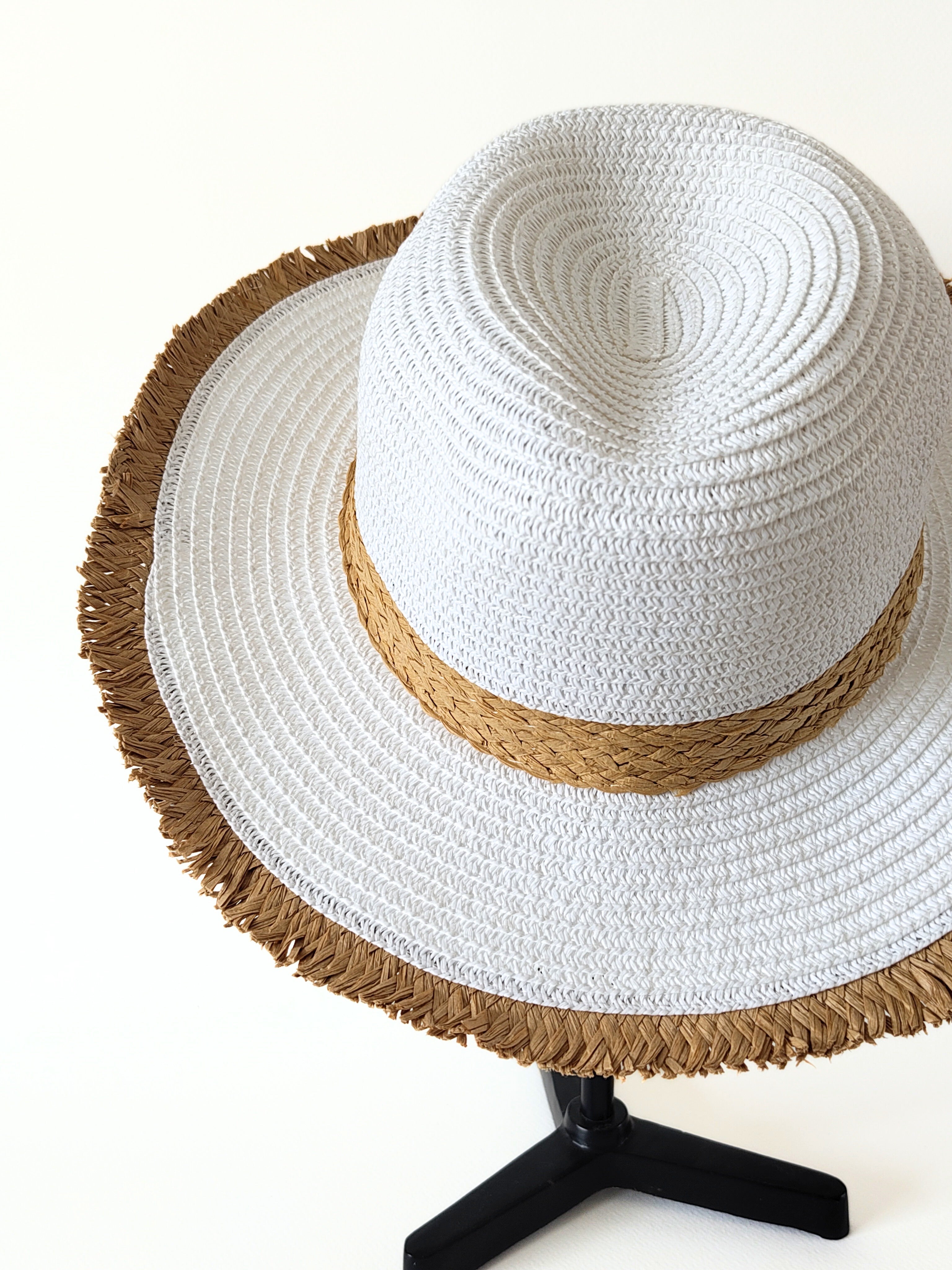Chapeau en Paille –  Blanc