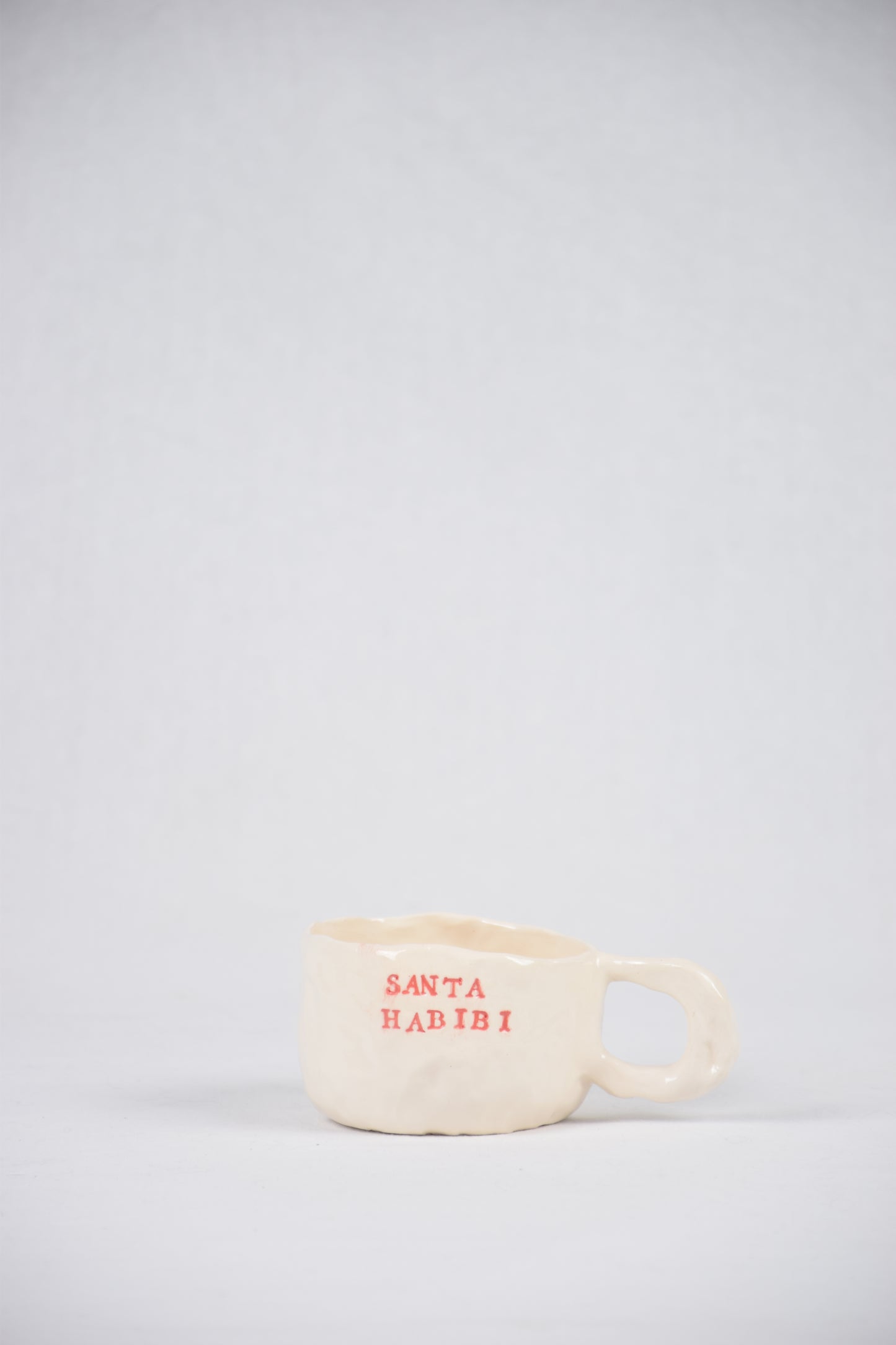 Mug de Noël en céramique. Edition limitée. Rouge