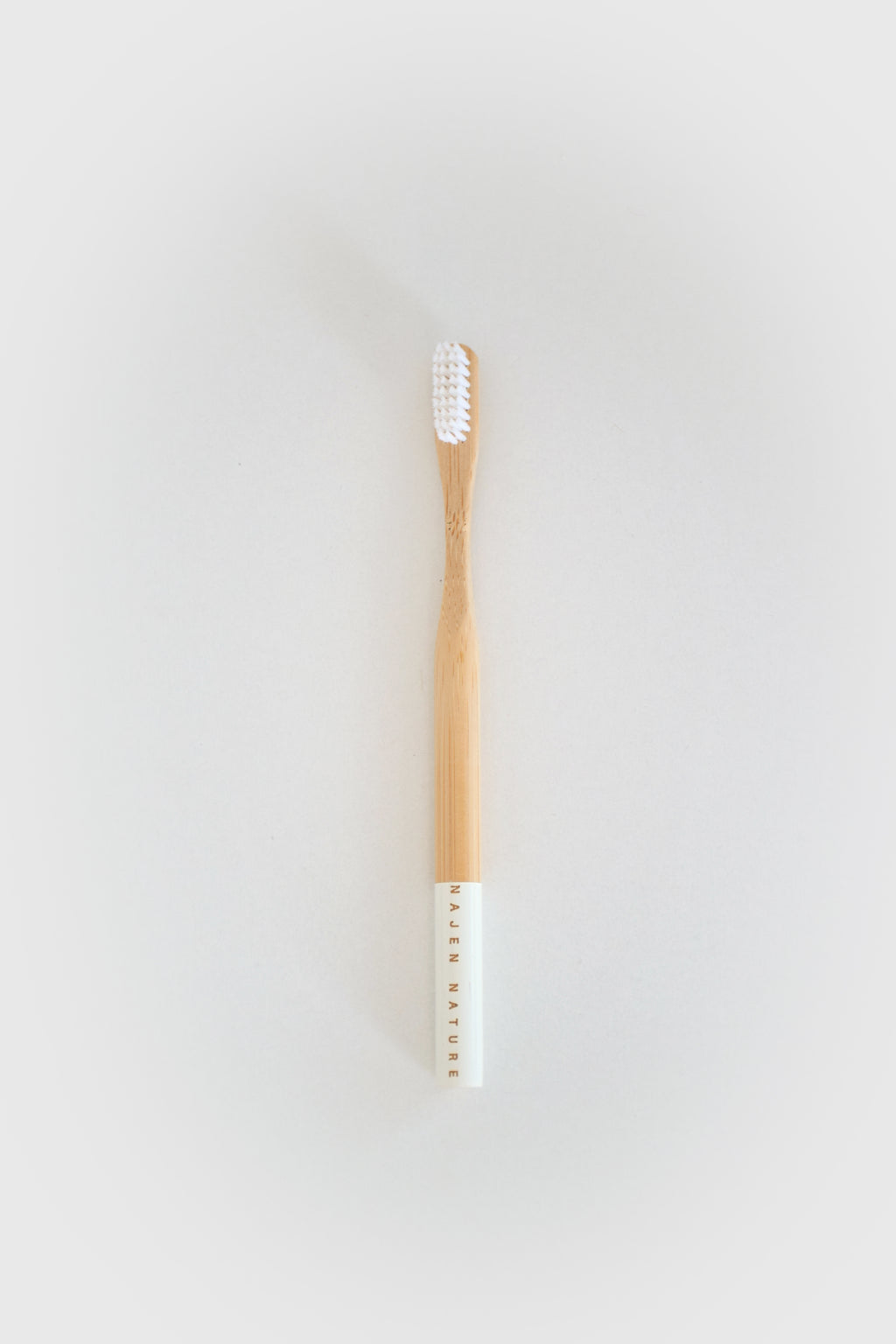 Brosse à dents en bois à l'unité, 4 coloris au choix