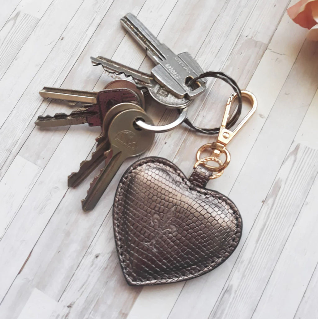 Porte-clés Cœur en Chutes de cuir, Coloris au choix