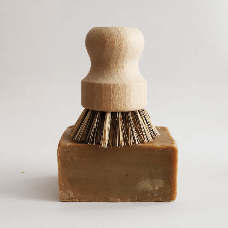 Brosse à chaudron et casserole