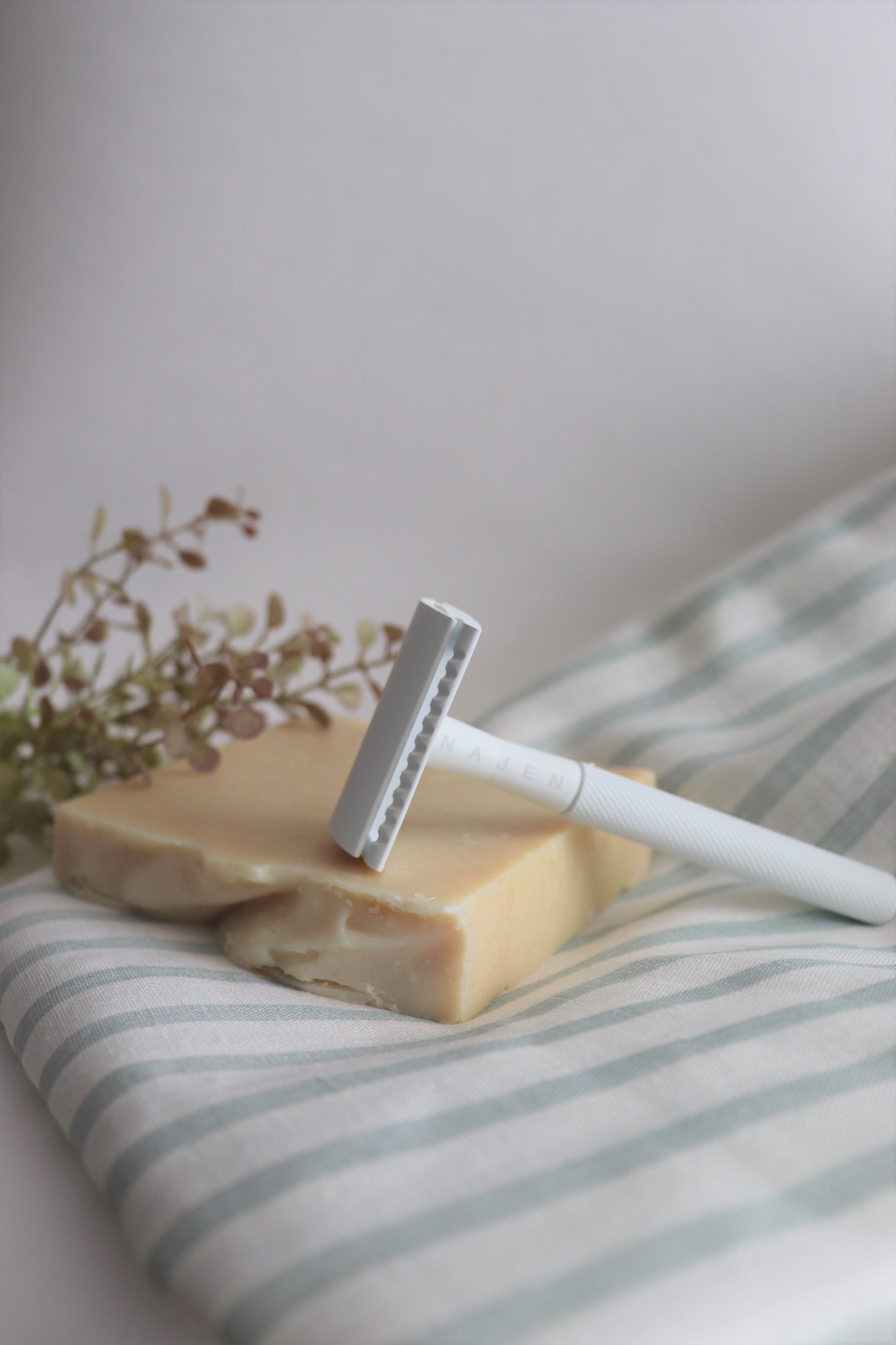 Rasoir de Sécurité Unisexe – 5 coloris au choix